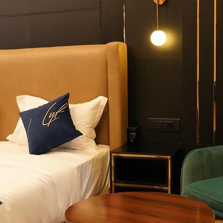 Aquila Grand Suites - Noida Sector 136 外观 照片