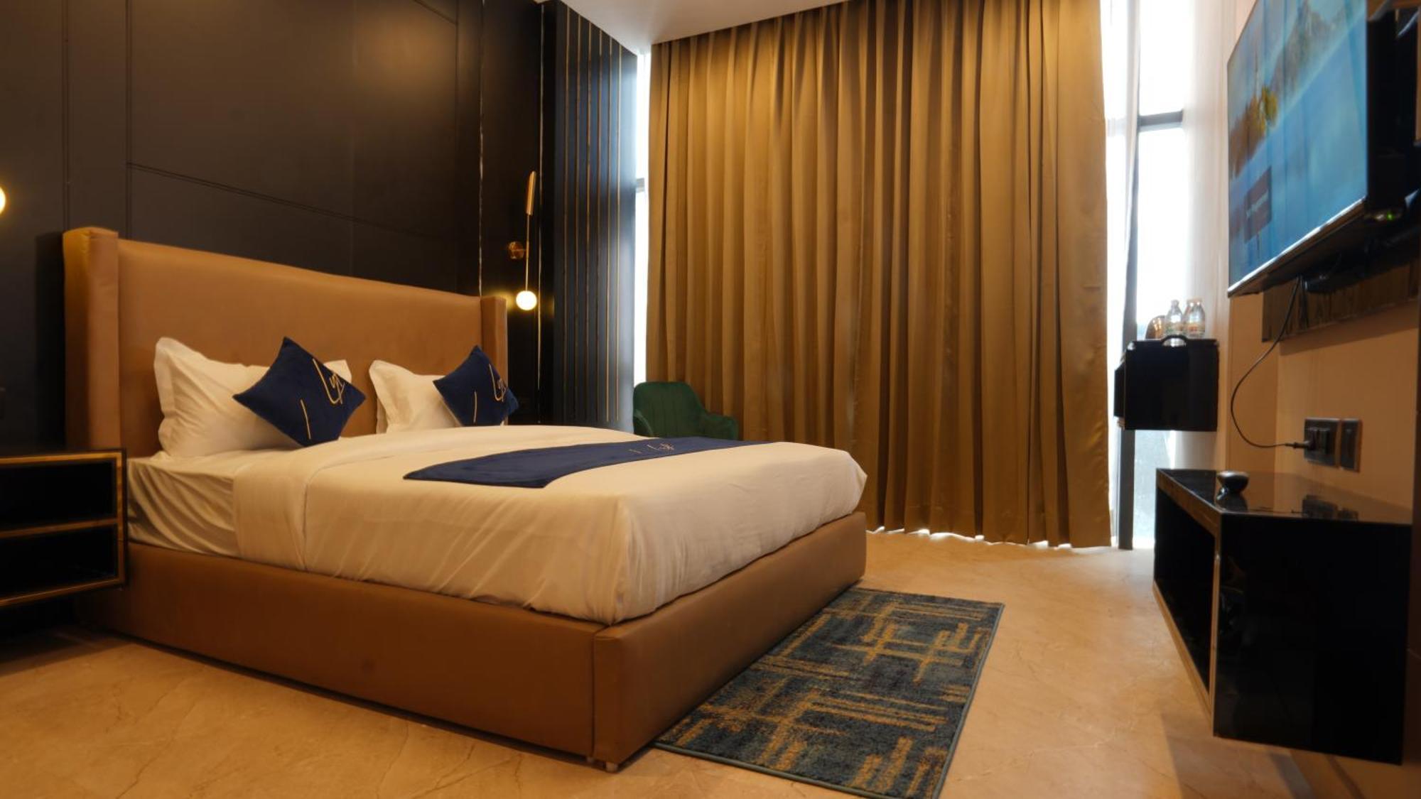 Aquila Grand Suites - Noida Sector 136 外观 照片