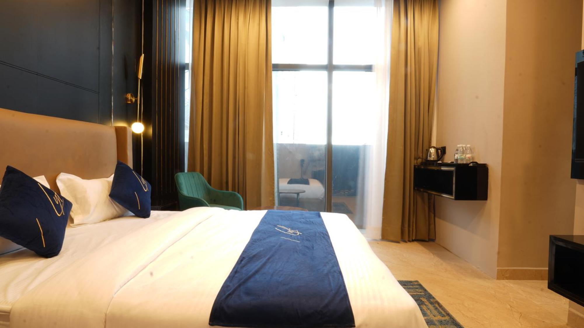 Aquila Grand Suites - Noida Sector 136 外观 照片