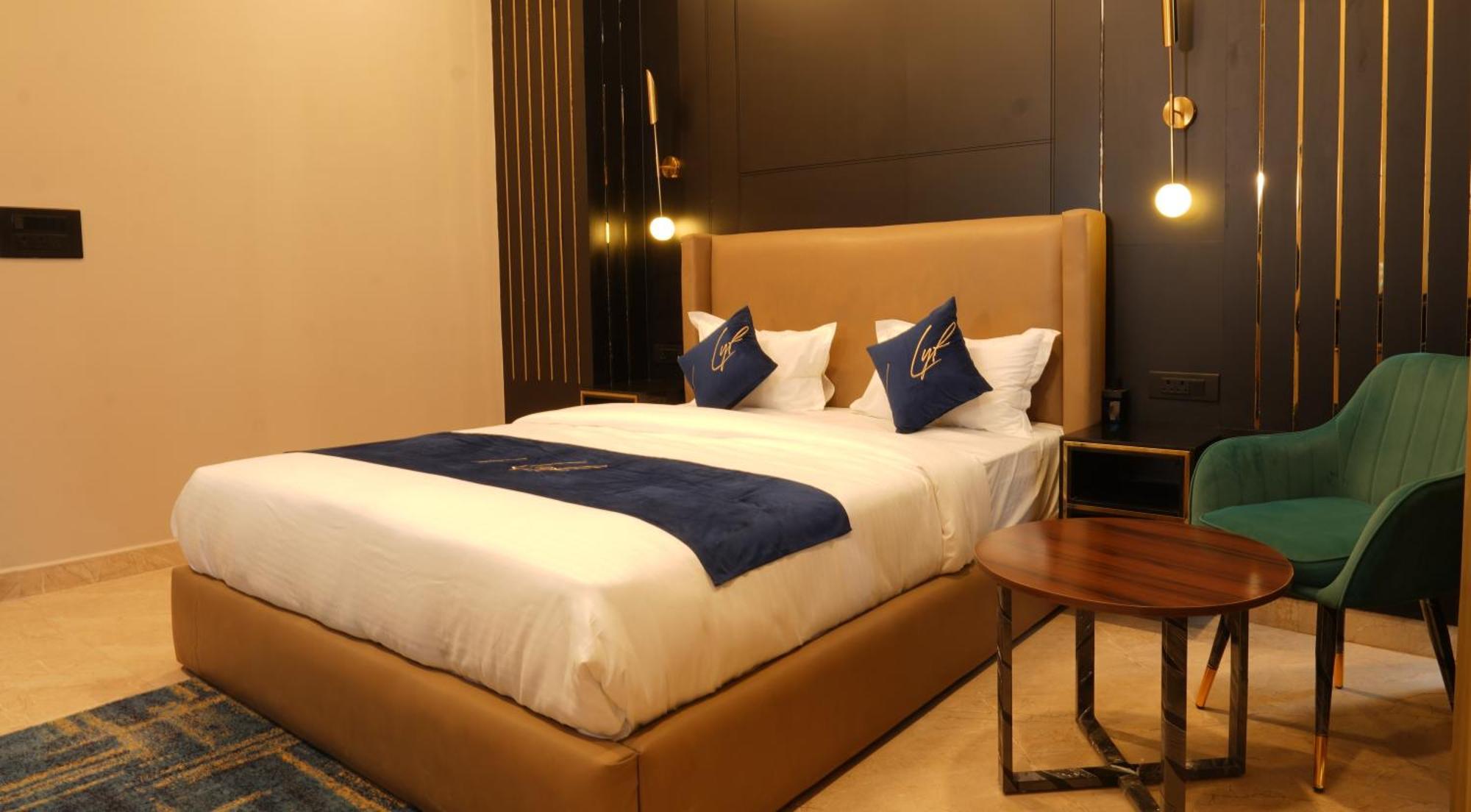 Aquila Grand Suites - Noida Sector 136 外观 照片