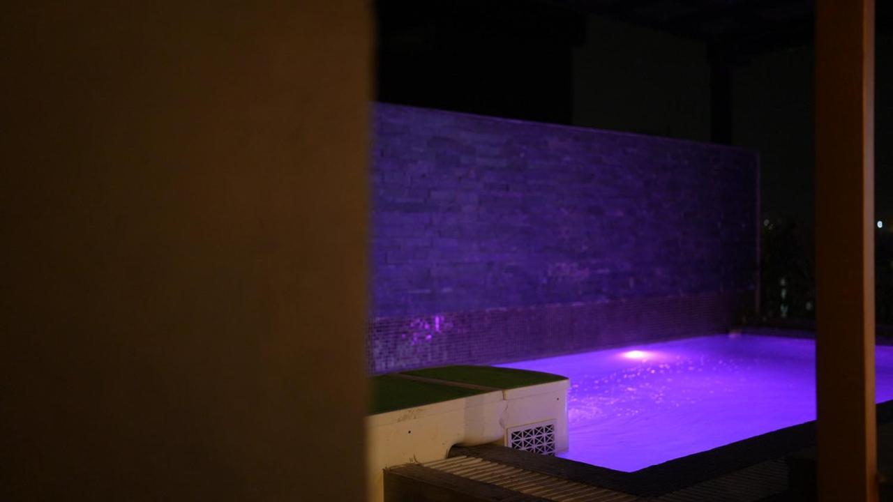 Aquila Grand Suites - Noida Sector 136 外观 照片